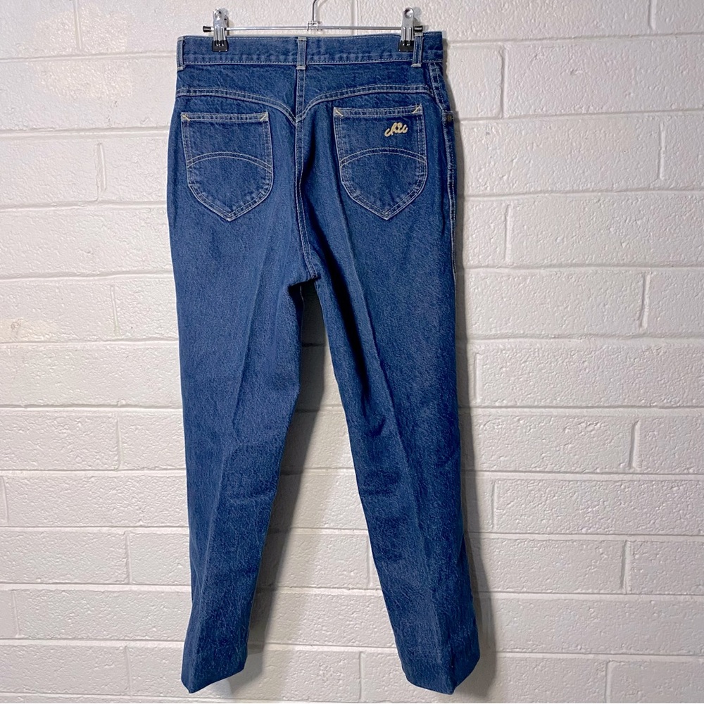 Vintage Made in USA Chic Tapered Ultra High Waisted Mom Denim Jeans Ankle Short